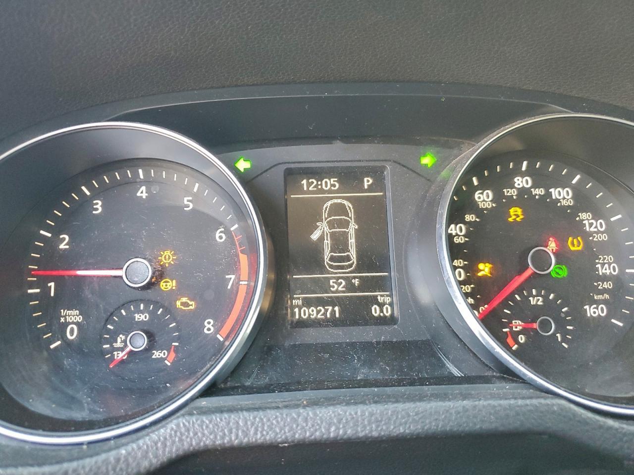 2017 VOLKSWAGEN Passat
