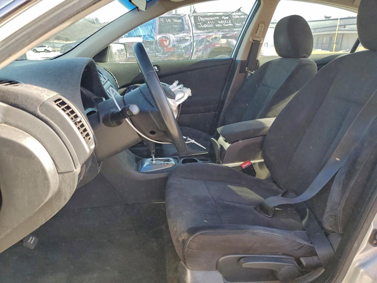 2010 NISSAN ALTIMA