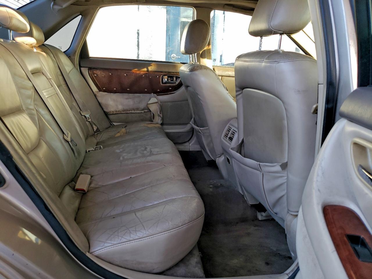 2002 TOYOTA Avalon