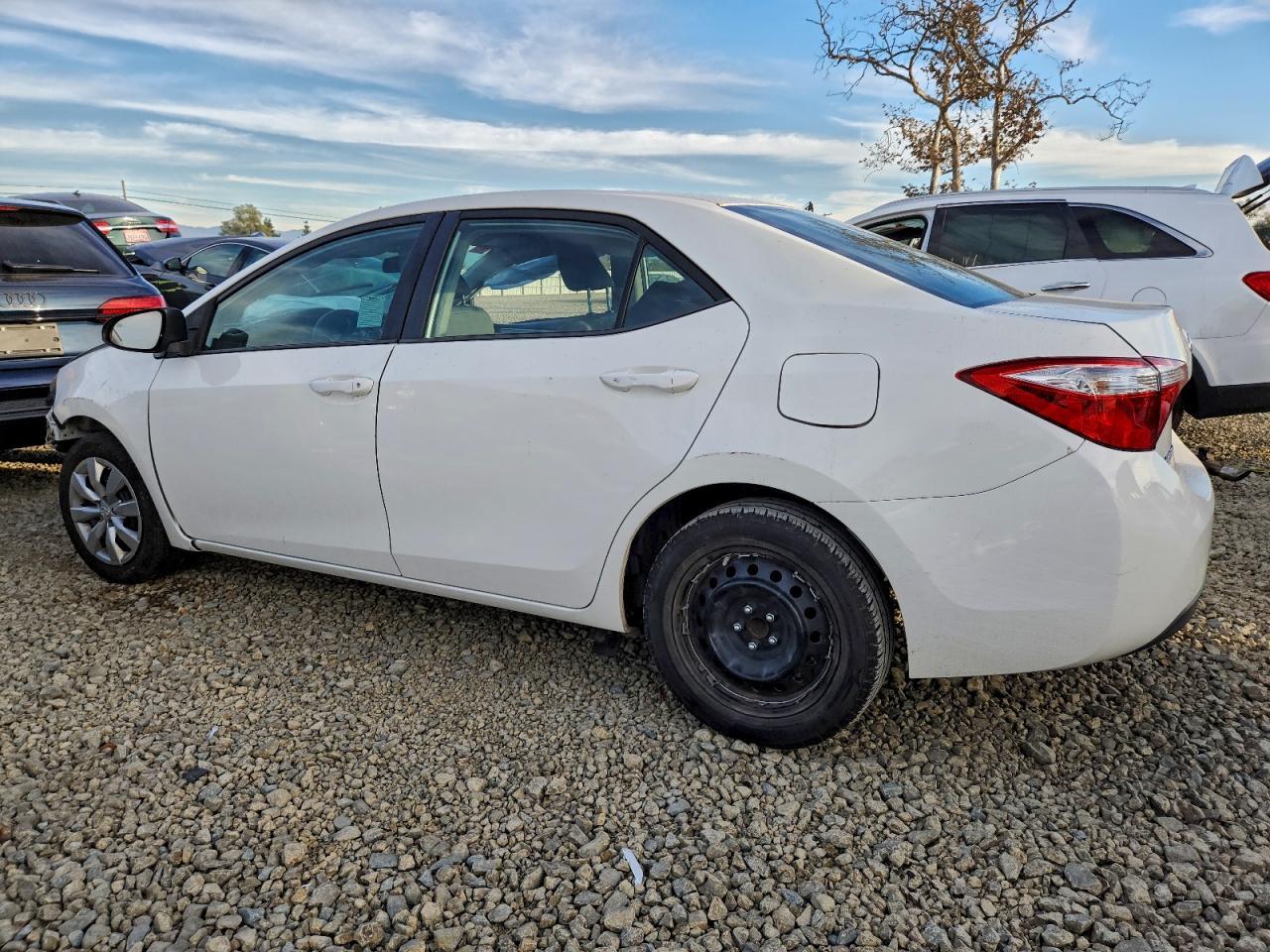 2015 TOYOTA COROLLA
