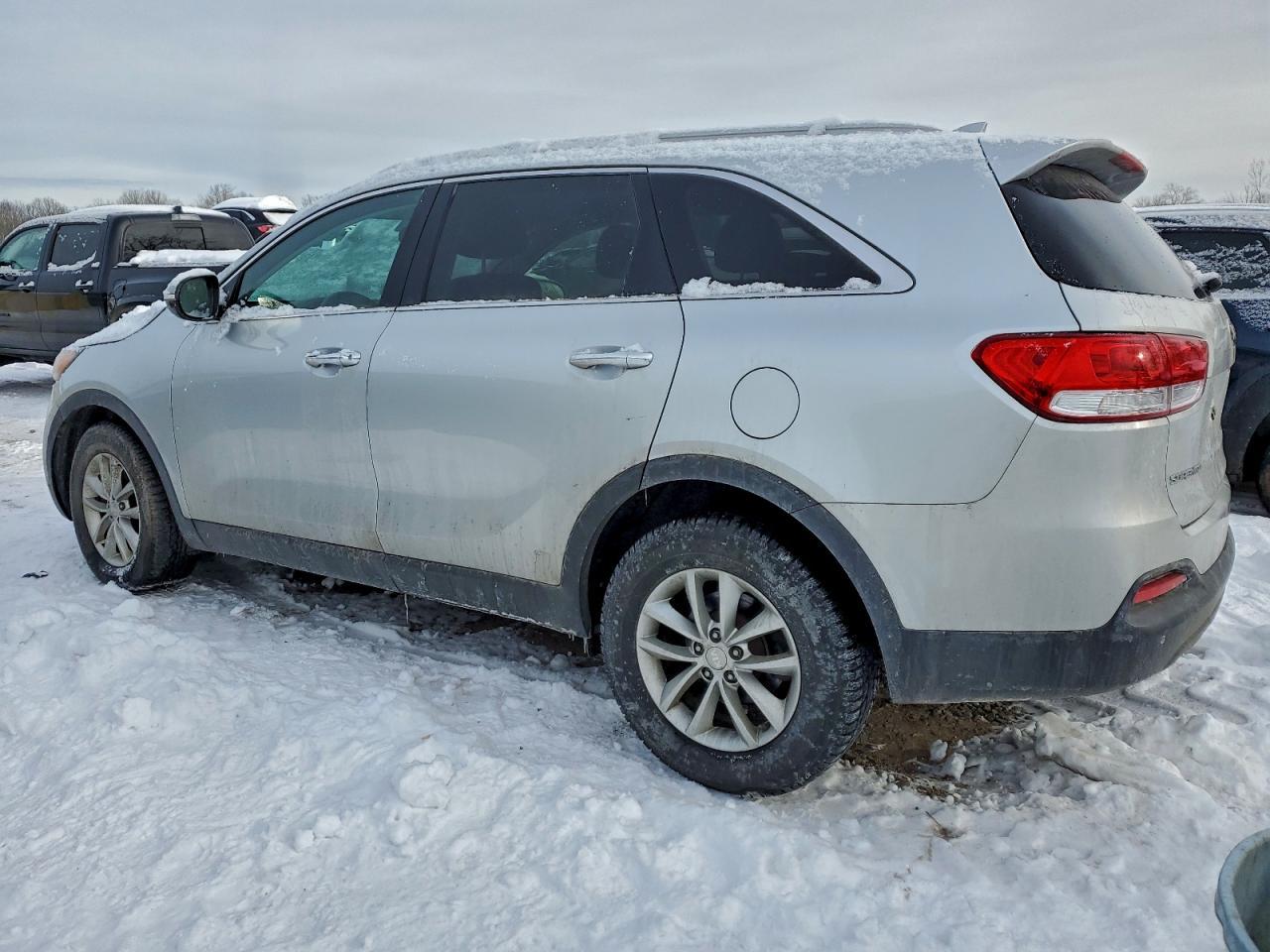 2016 KIA SORENTO