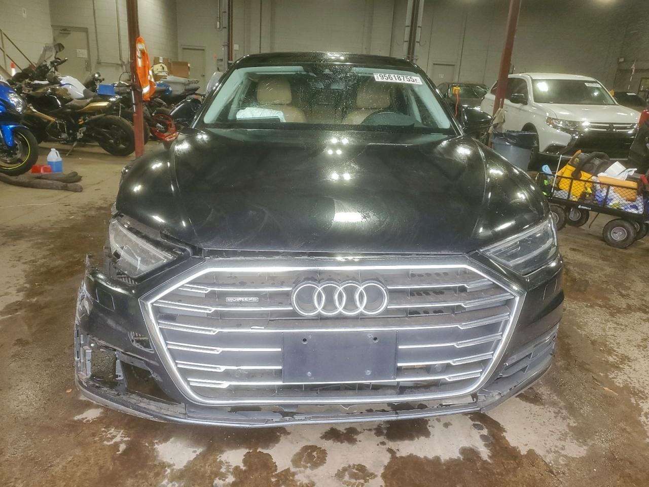 2019 AUDI A8