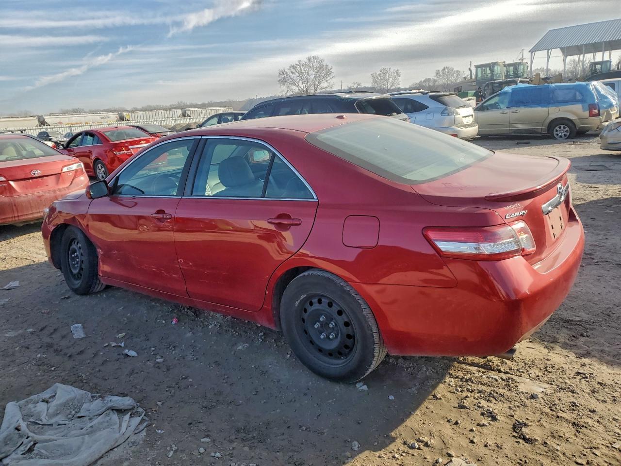 2011 TOYOTA CAMRY