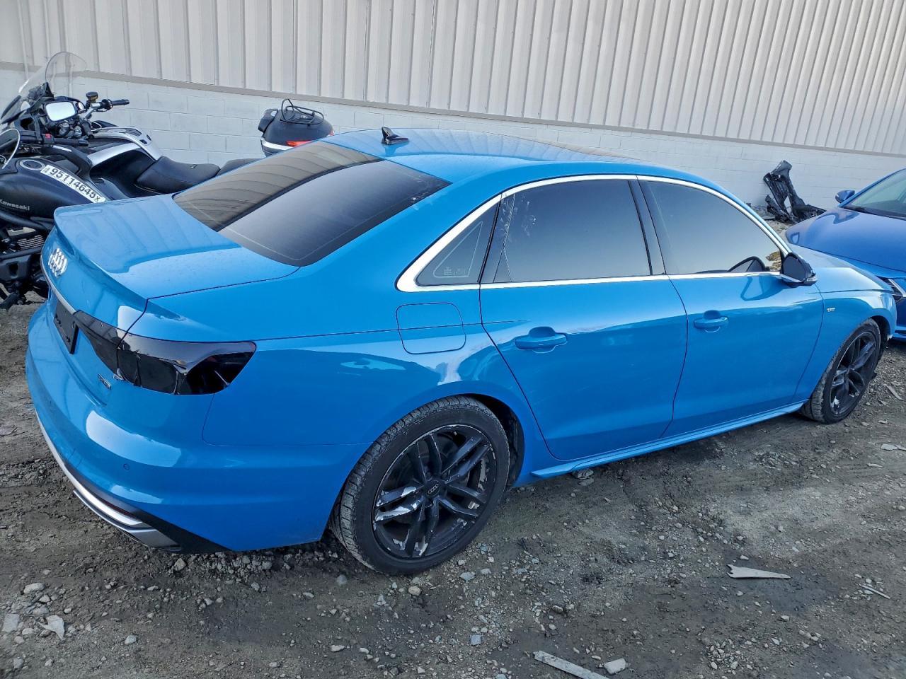 2022 AUDI A4