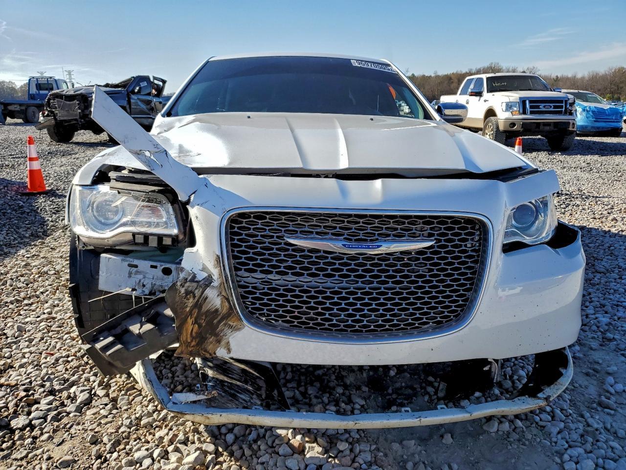 2018 CHRYSLER 300