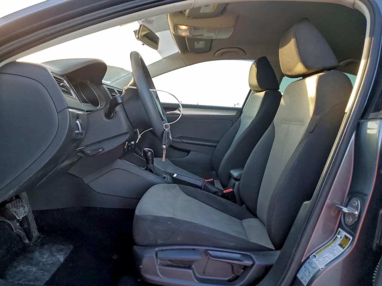 2018 VOLKSWAGEN JETTA