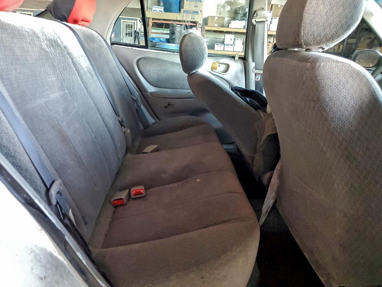 2001 TOYOTA COROLLA