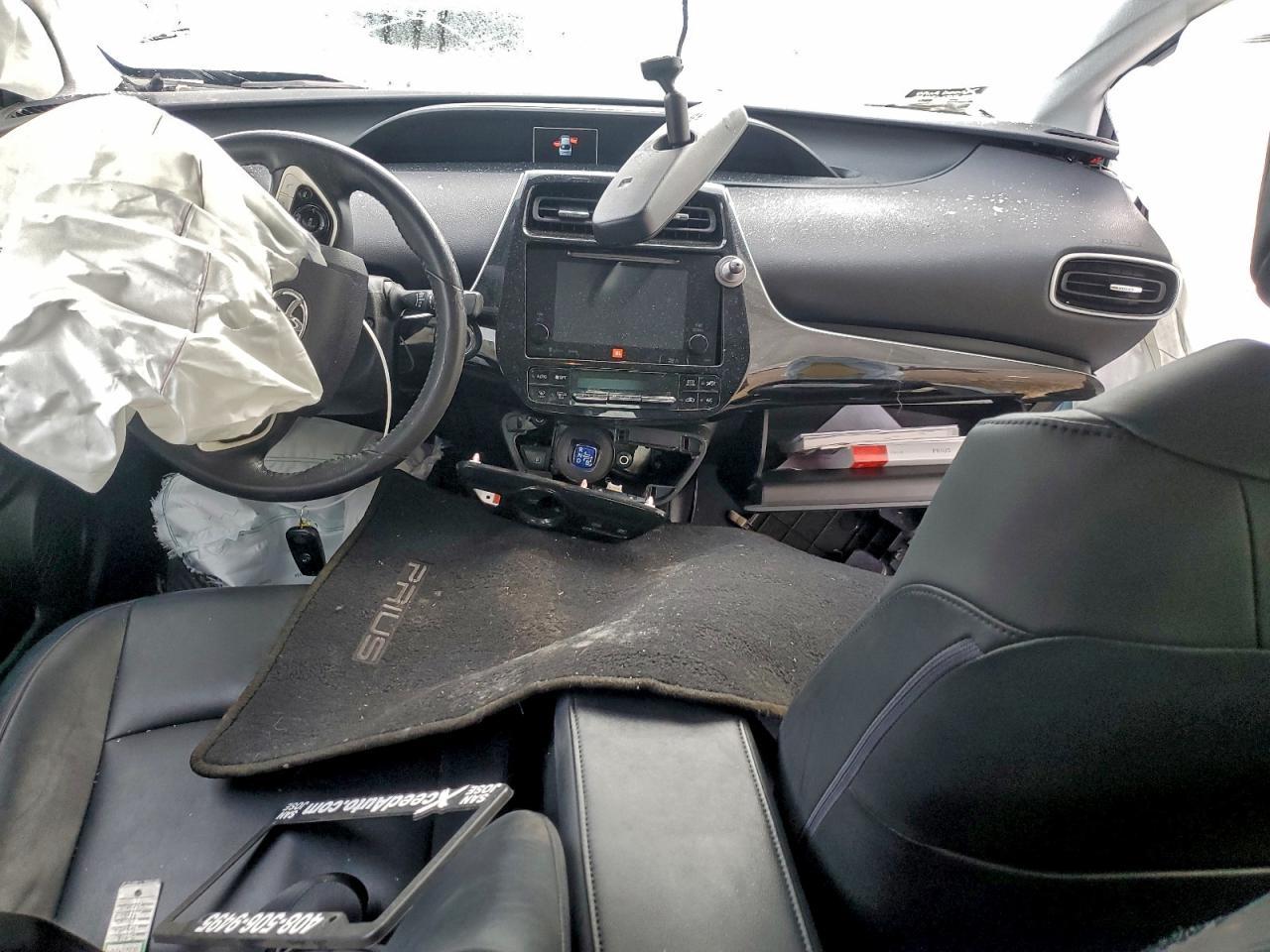 2016 TOYOTA PRIUS