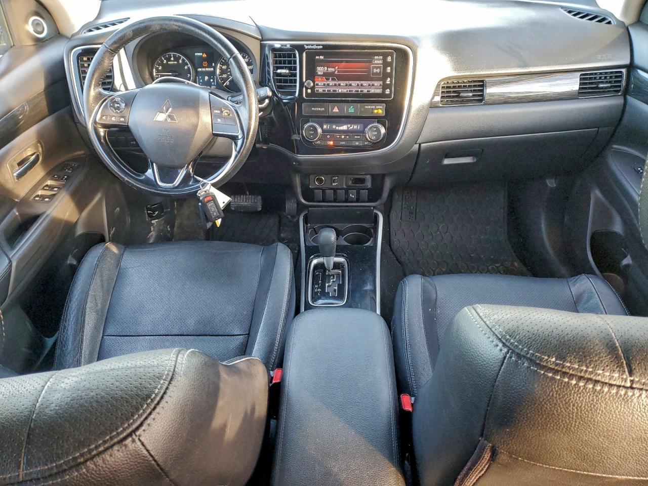 2017 MITSUBISHI outlander