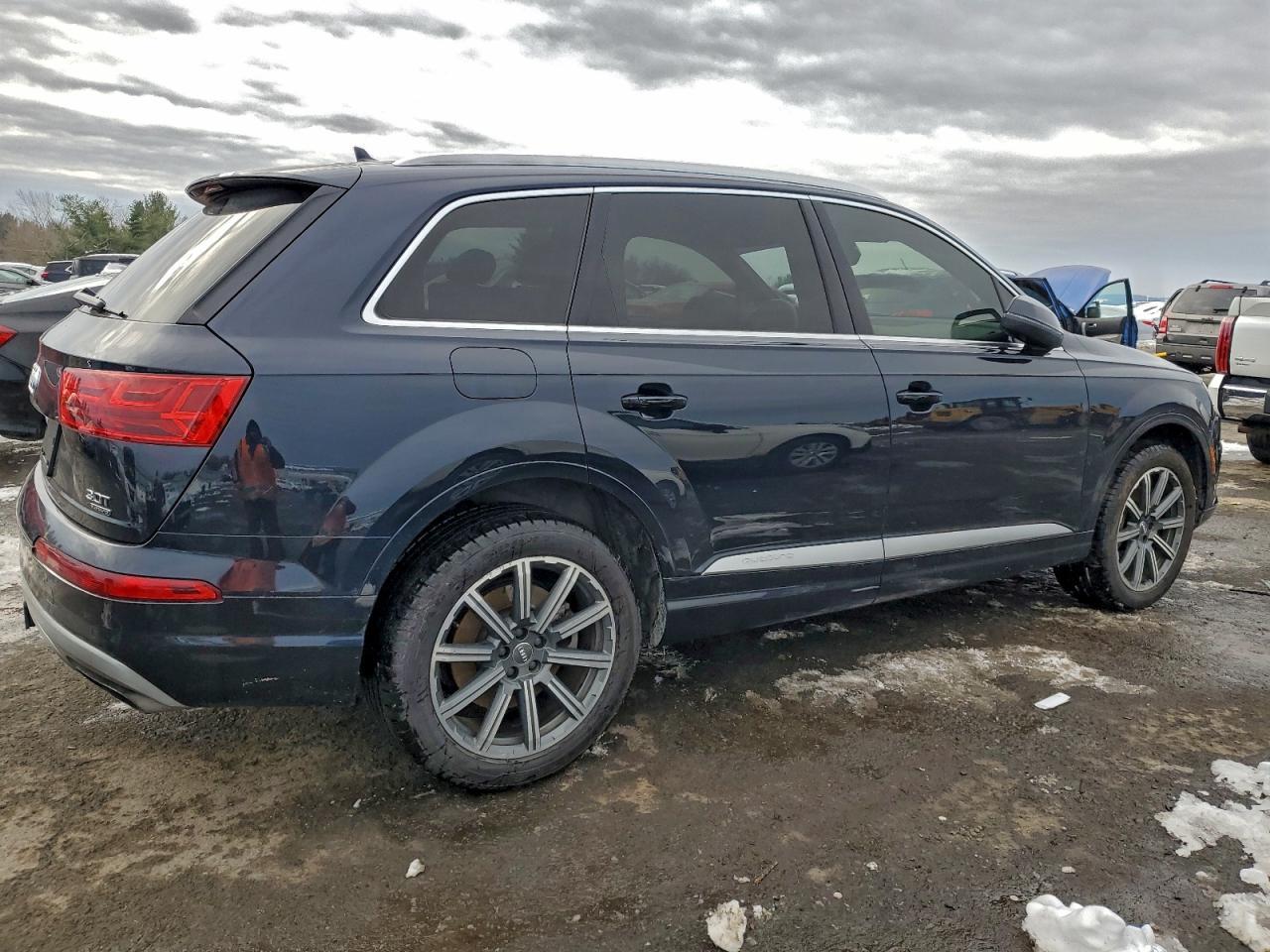 2017 AUDI Q7