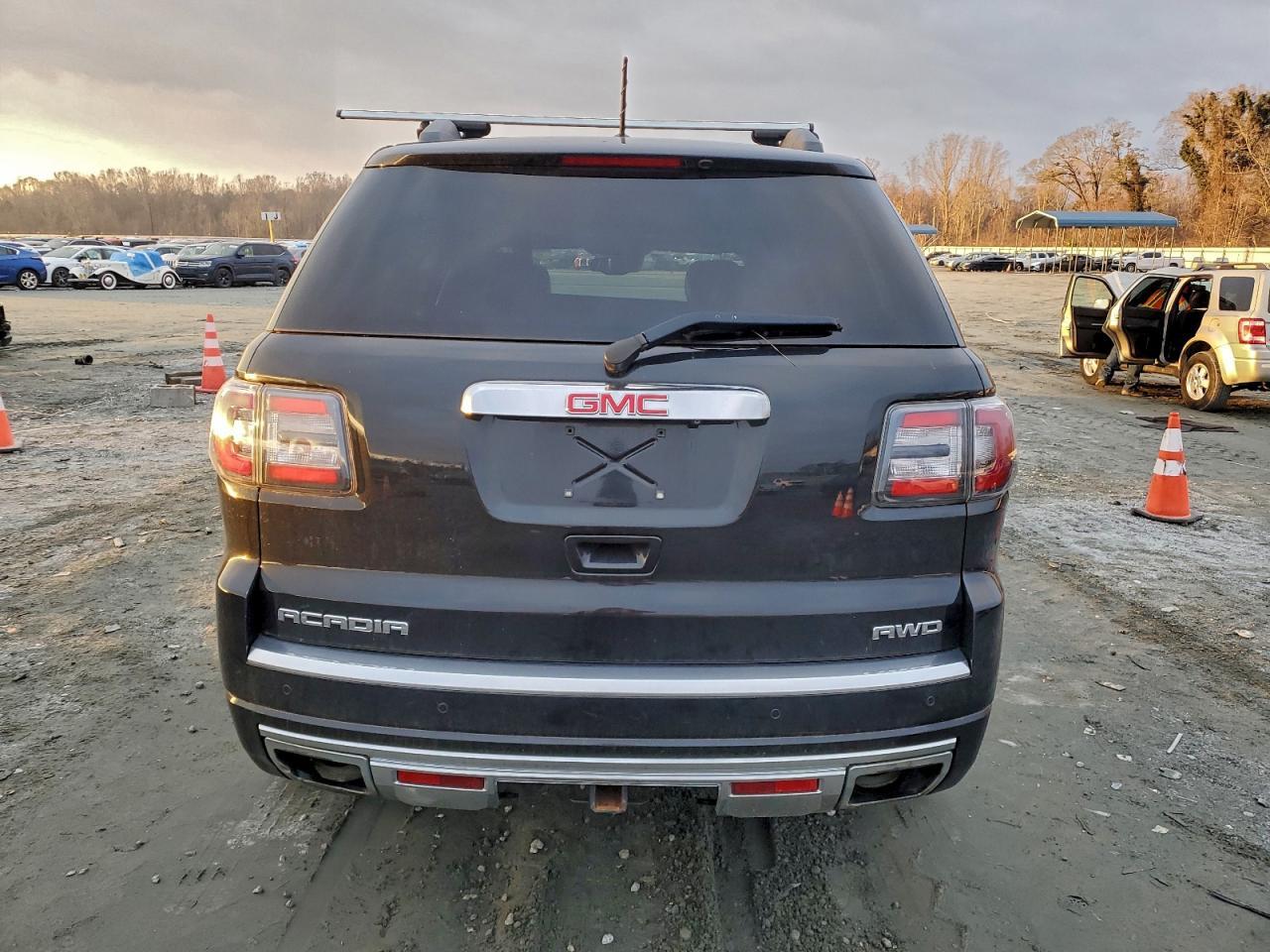 2014 GMC ACADIA