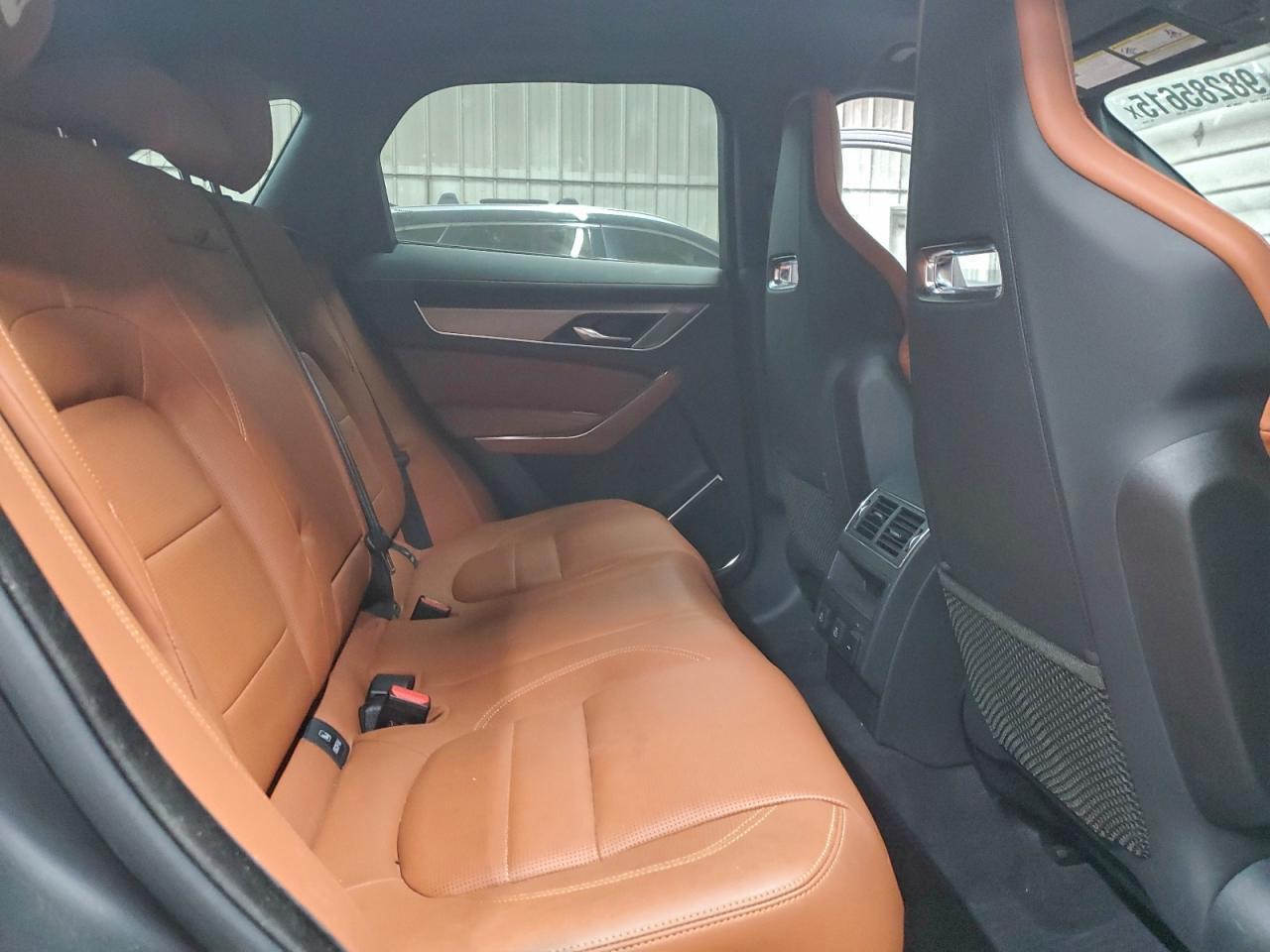 2024 JAGUAR F-Pace