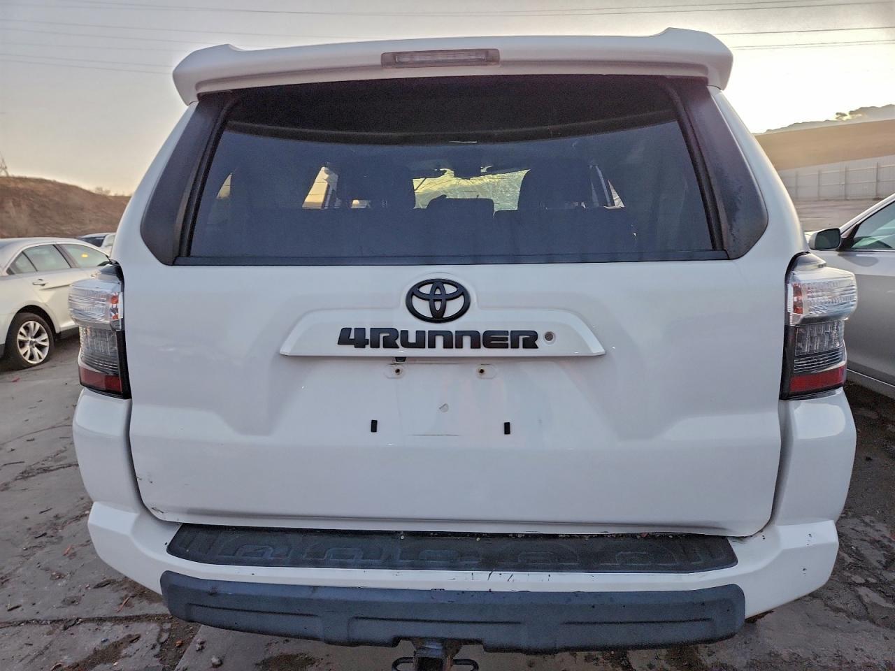 2018 TOYOTA 4Runner