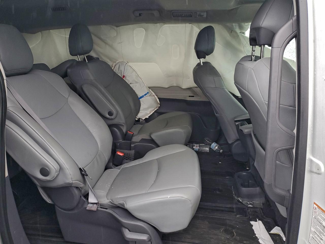 2021 TOYOTA SIENNA
