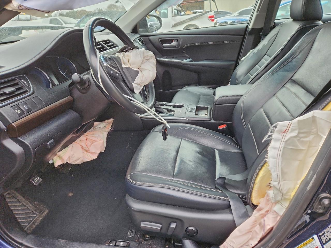 2017 TOYOTA CAMRY