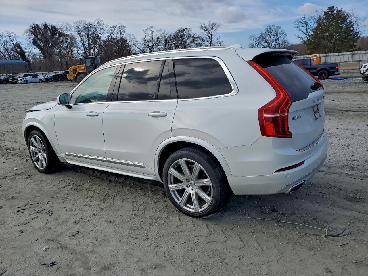 2018 VOLVO XC90