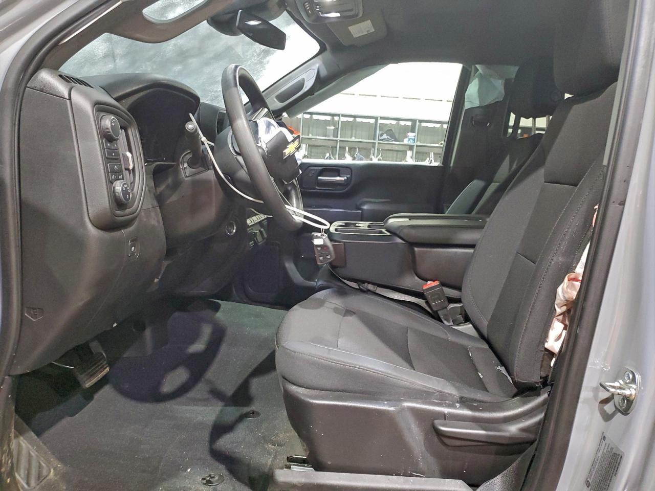 2025 CHEVROLET Silverado