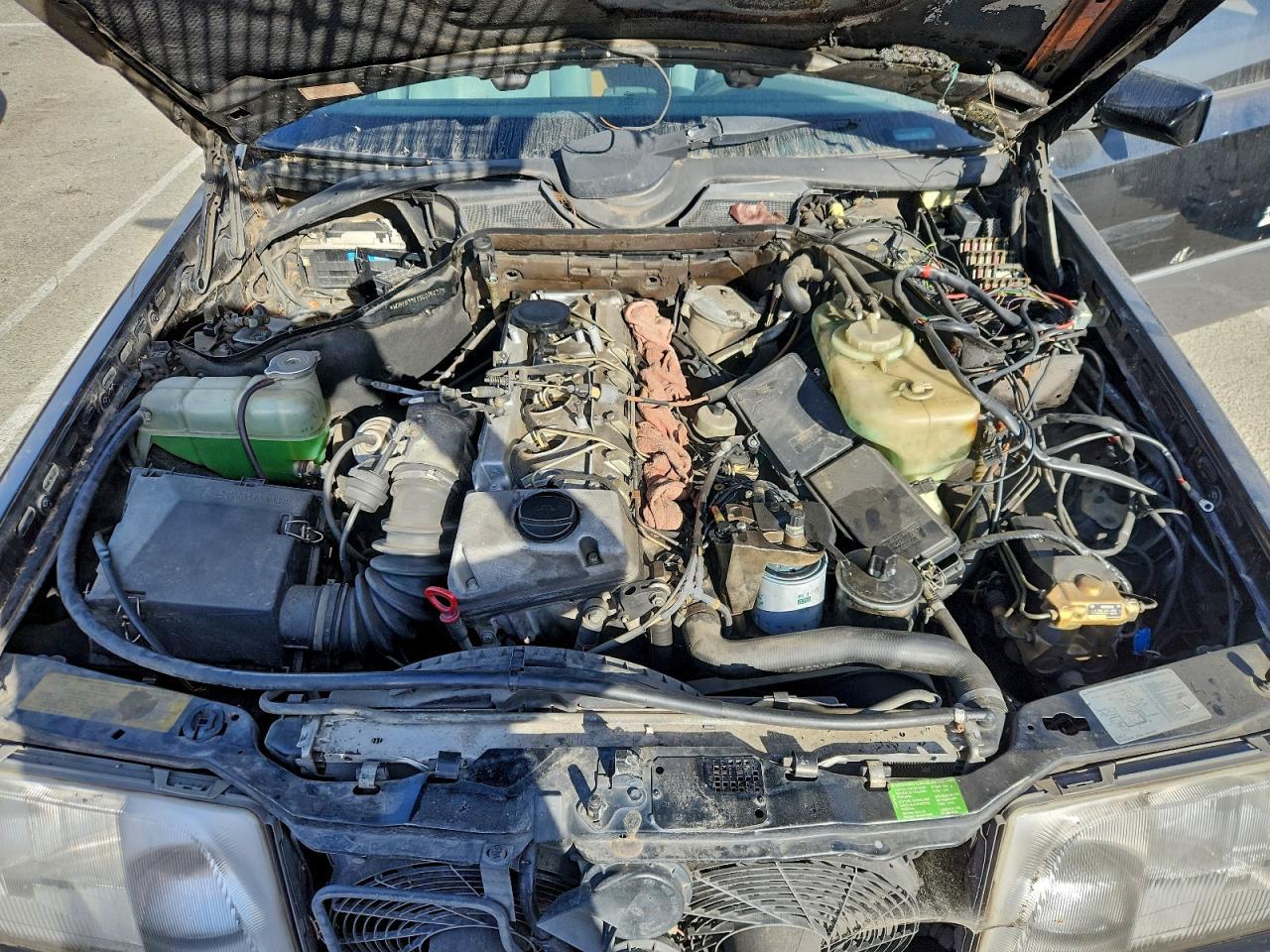 1995 MERCEDES-BENZ E-Class