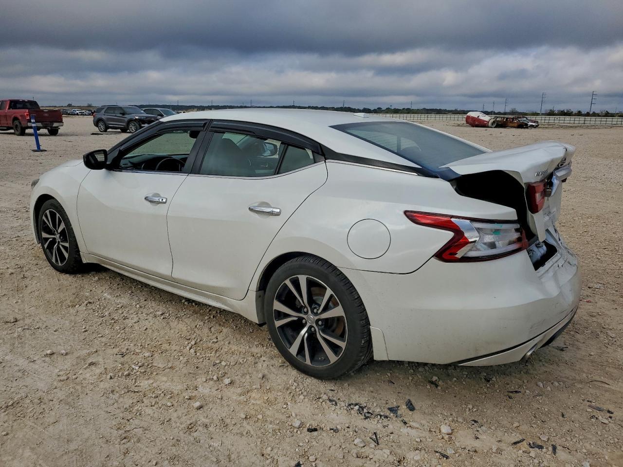 2018 NISSAN Maxima