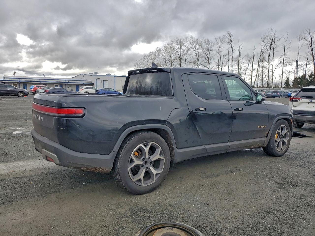 2022 RIVIAN R1t