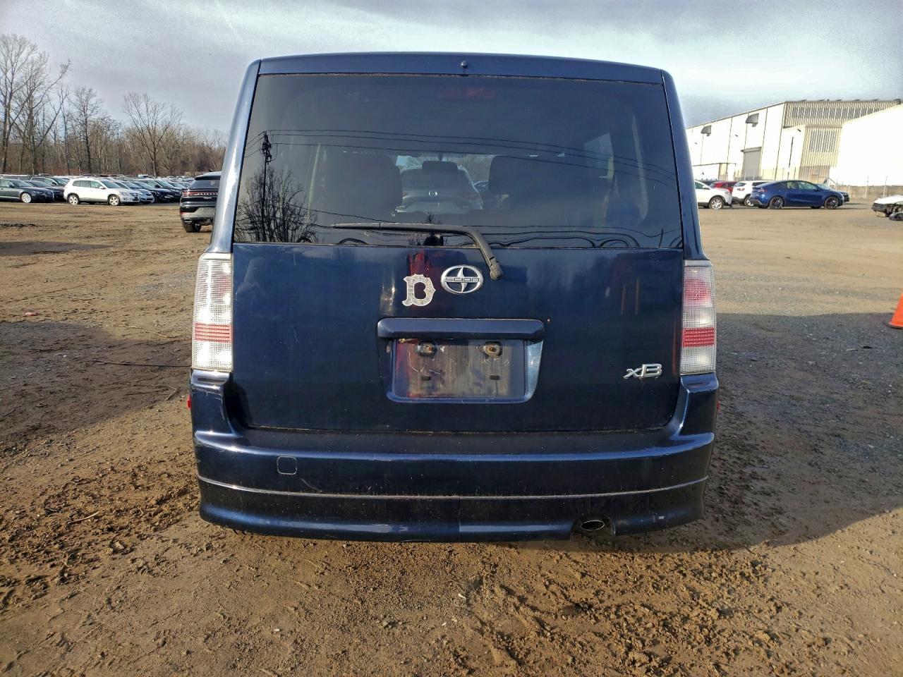 2005 TOYOTA SCION