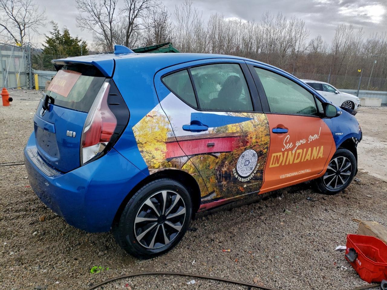2015 TOYOTA Prius c