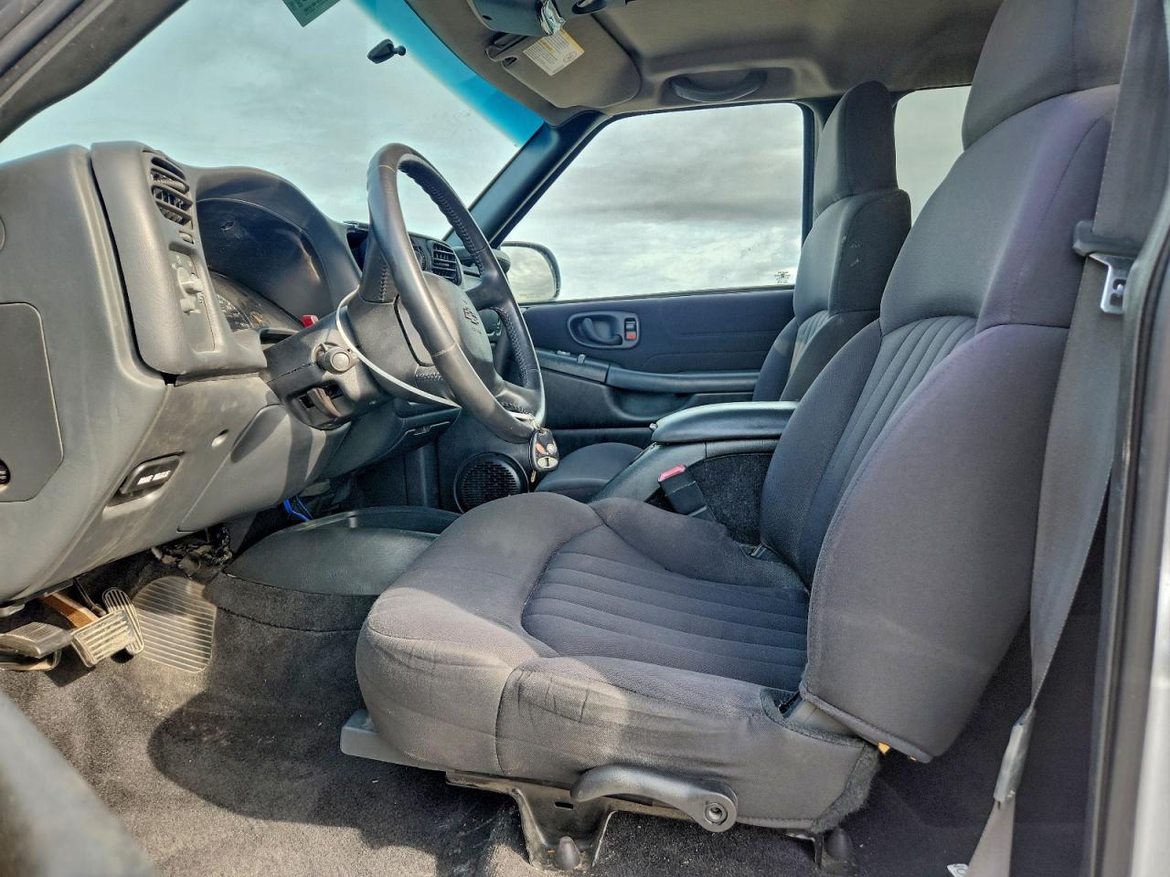 2004 CHEVROLET BLAZER
