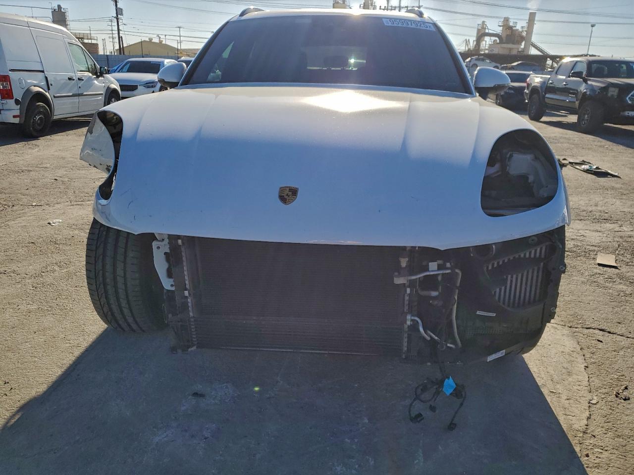 2020 PORSCHE Macan