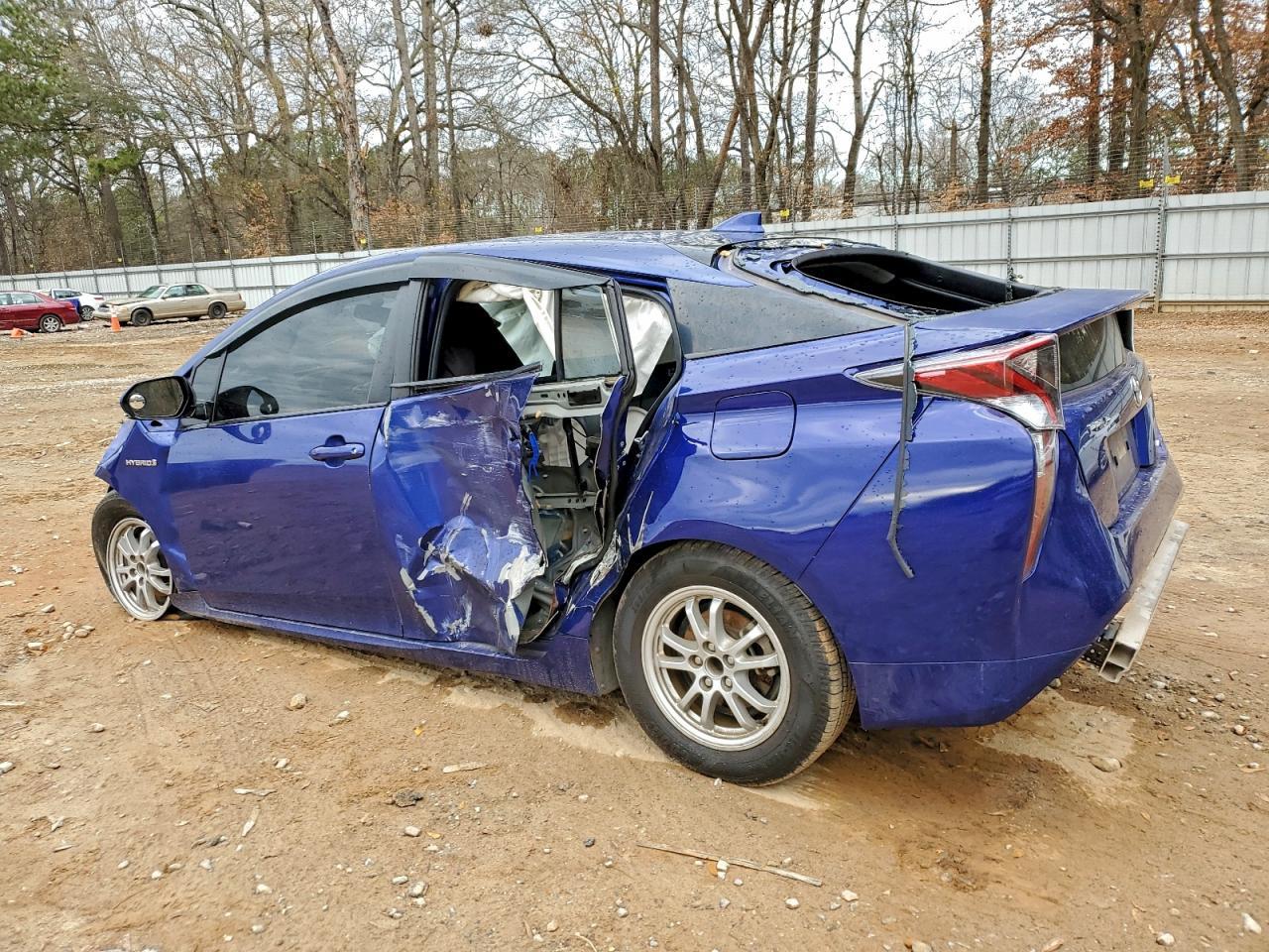 2016 TOYOTA PRIUS