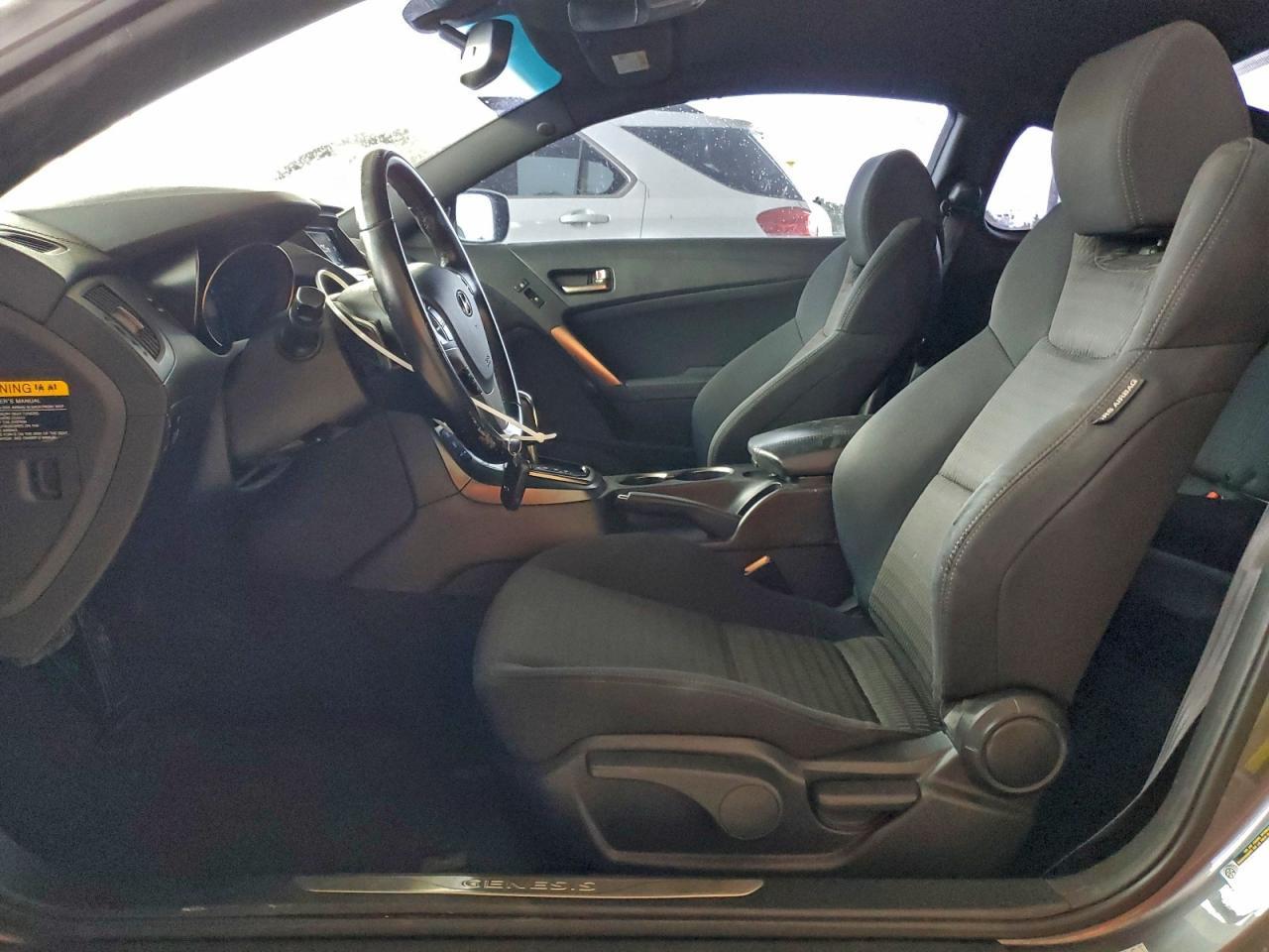 2016 HYUNDAI GENESIS