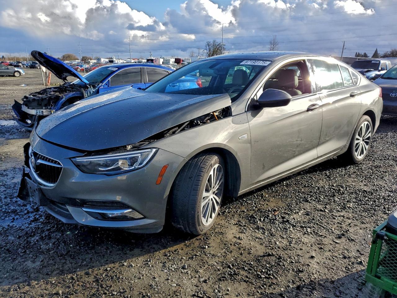 2018 BUICK Regal