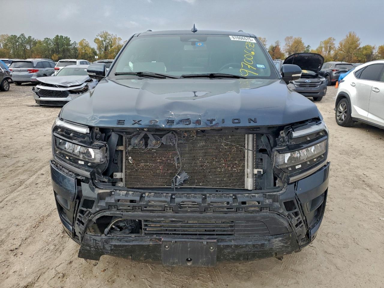 2023 FORD Expedition
