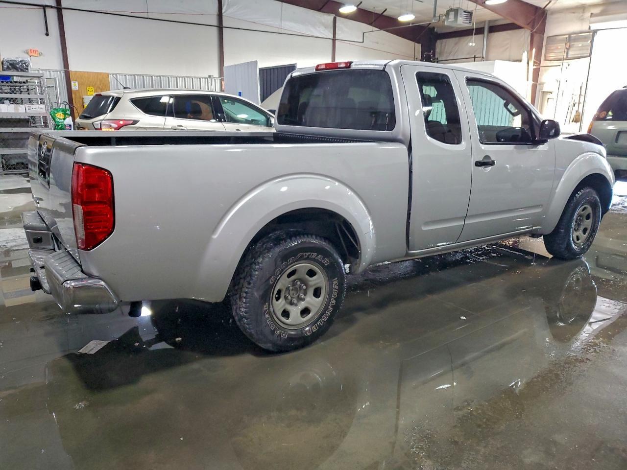 2012 NISSAN Frontier