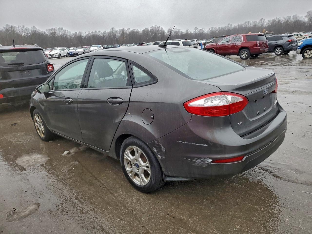 2016 FORD Fiesta