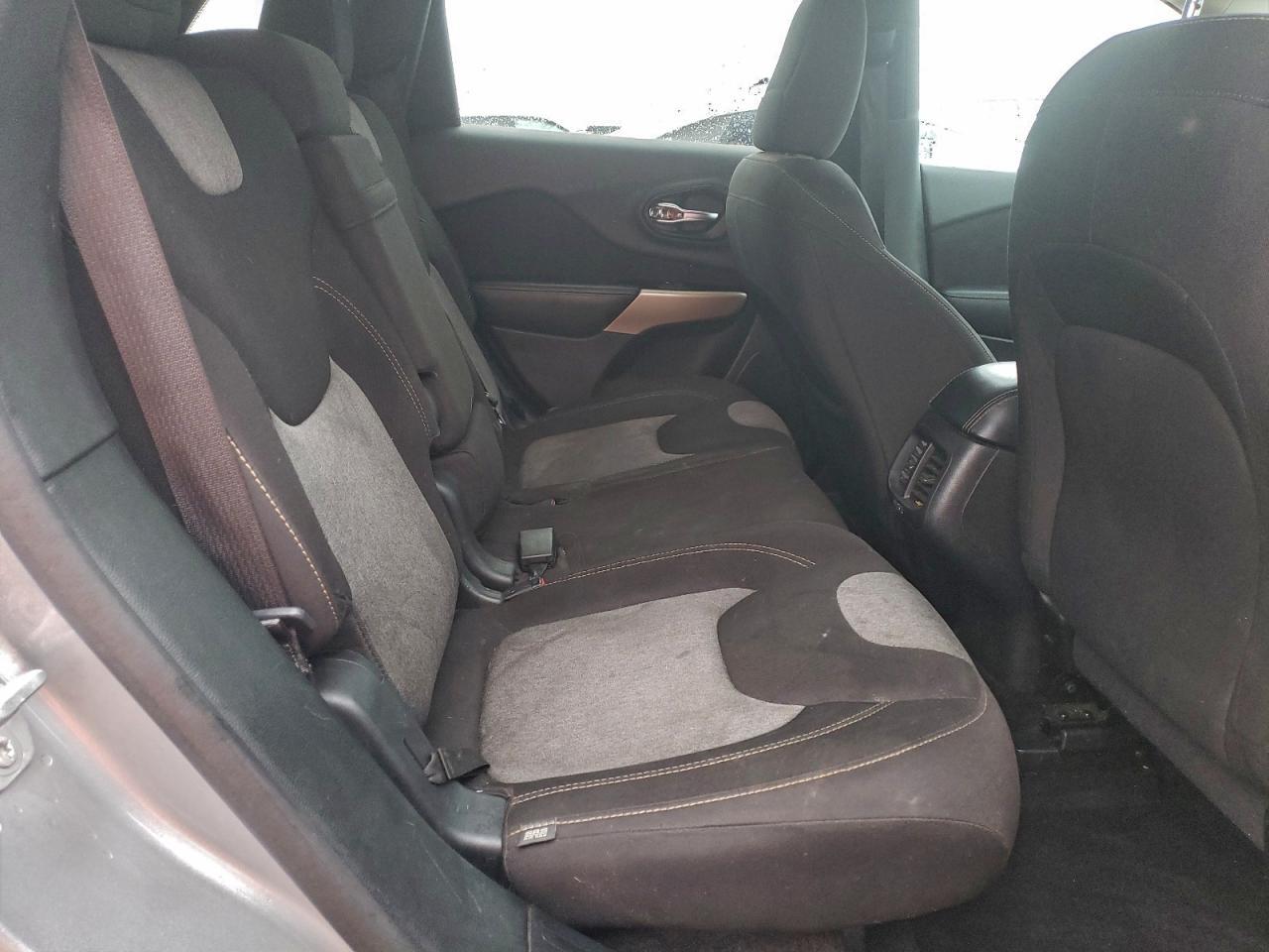 2018 JEEP CHEROKEE