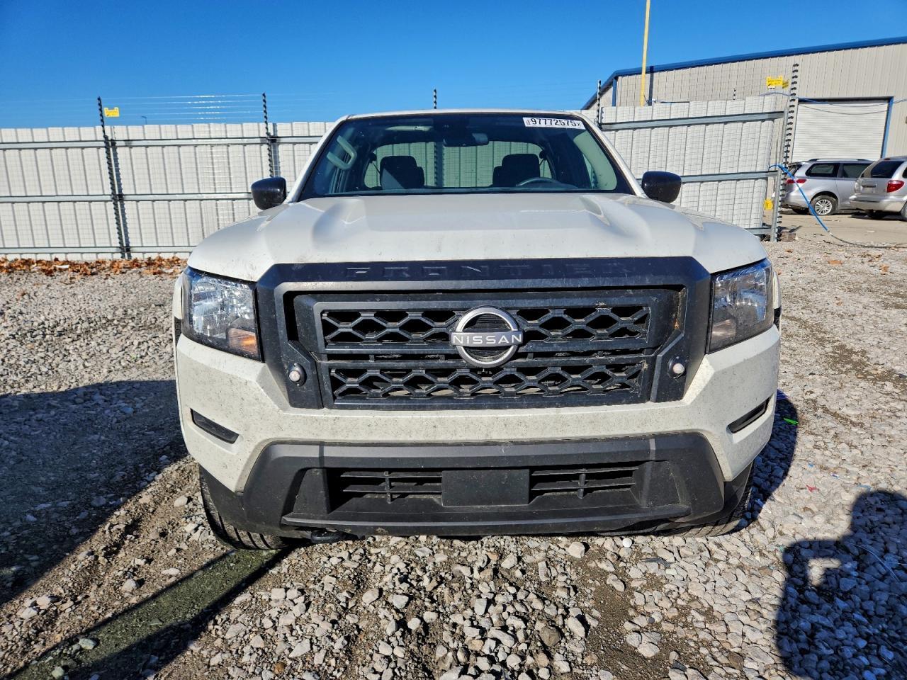 2024 NISSAN Frontier