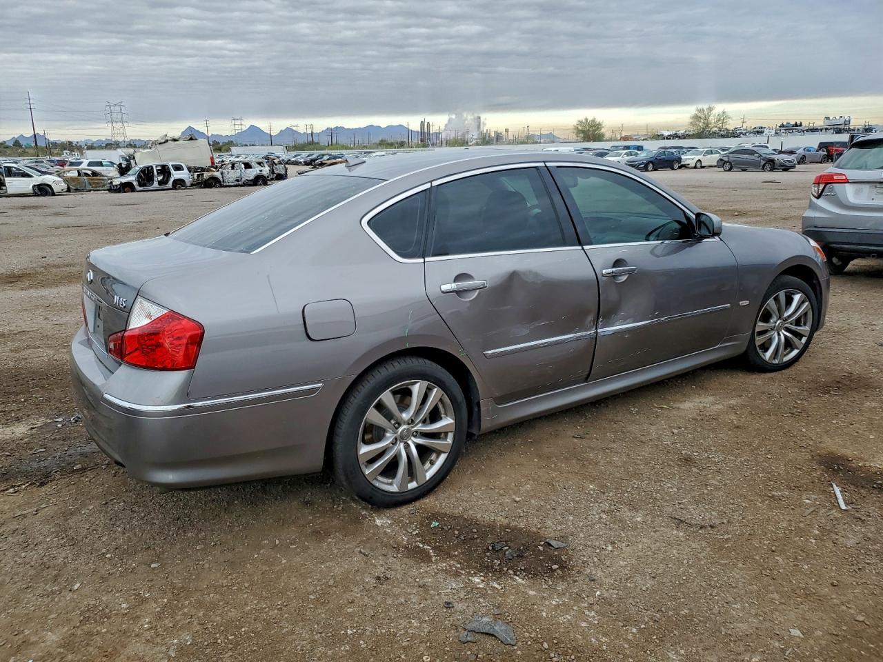 2009 INFINITI M45