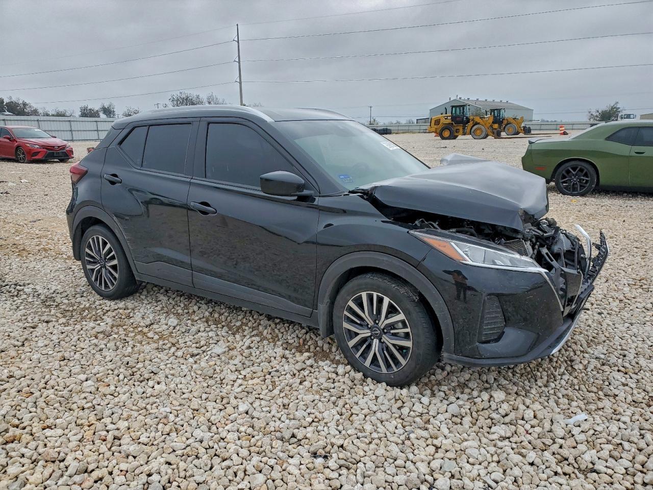 2022 NISSAN KICKS