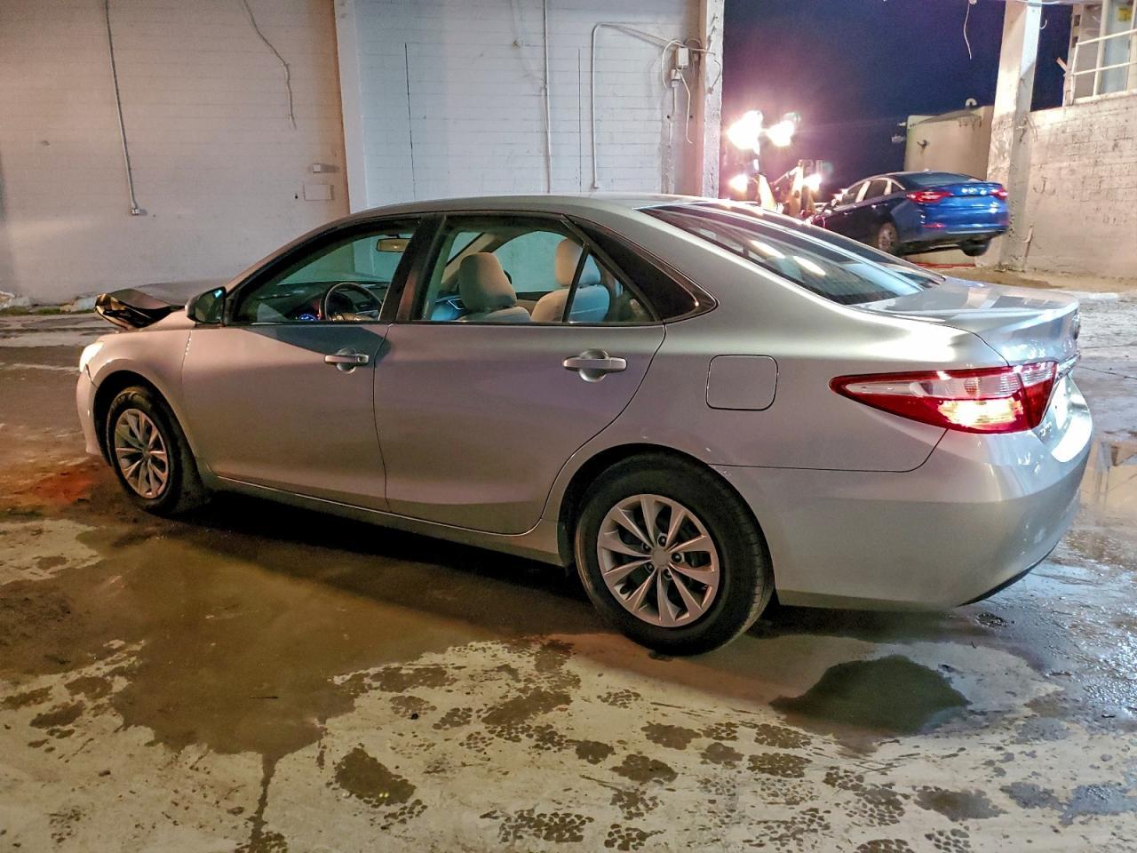 2015 TOYOTA CAMRY