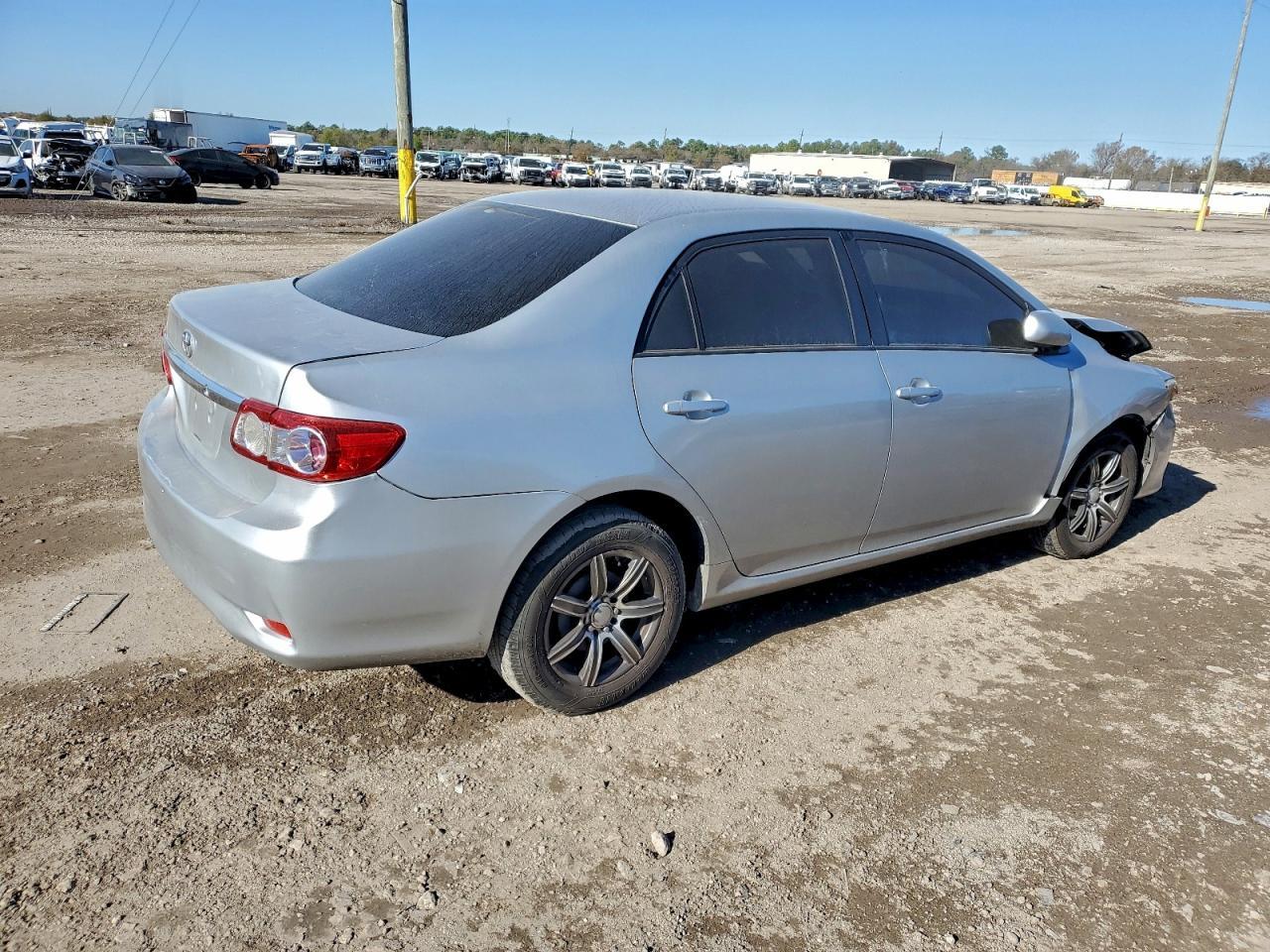 2011 TOYOTA COROLLA