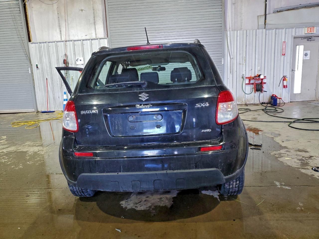 2011 SUZUKI SX4