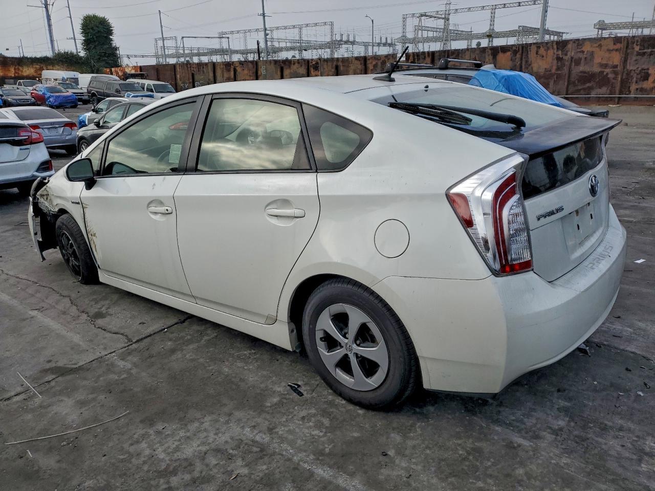 2015 TOYOTA PRIUS