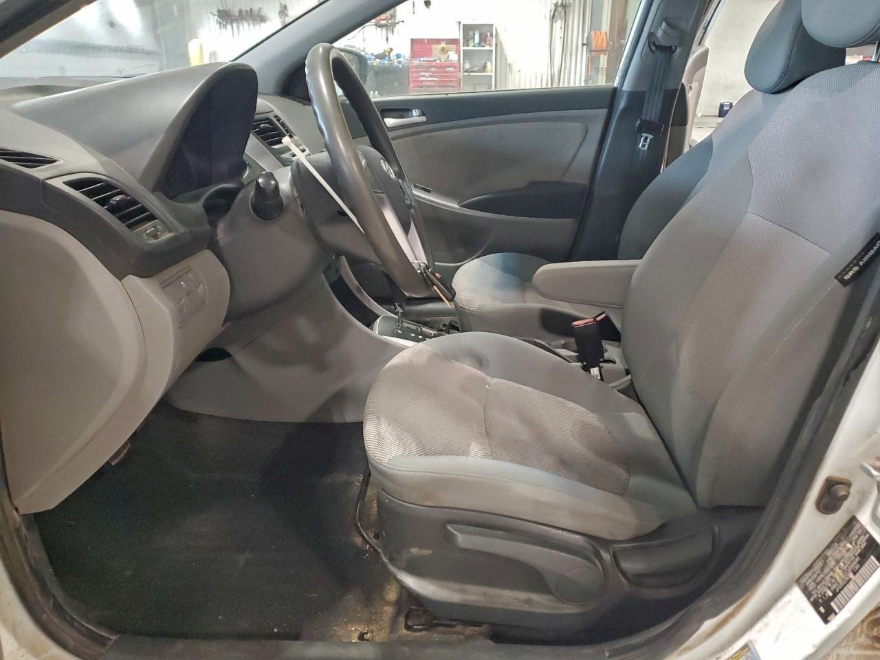 2012 HYUNDAI ACCENT