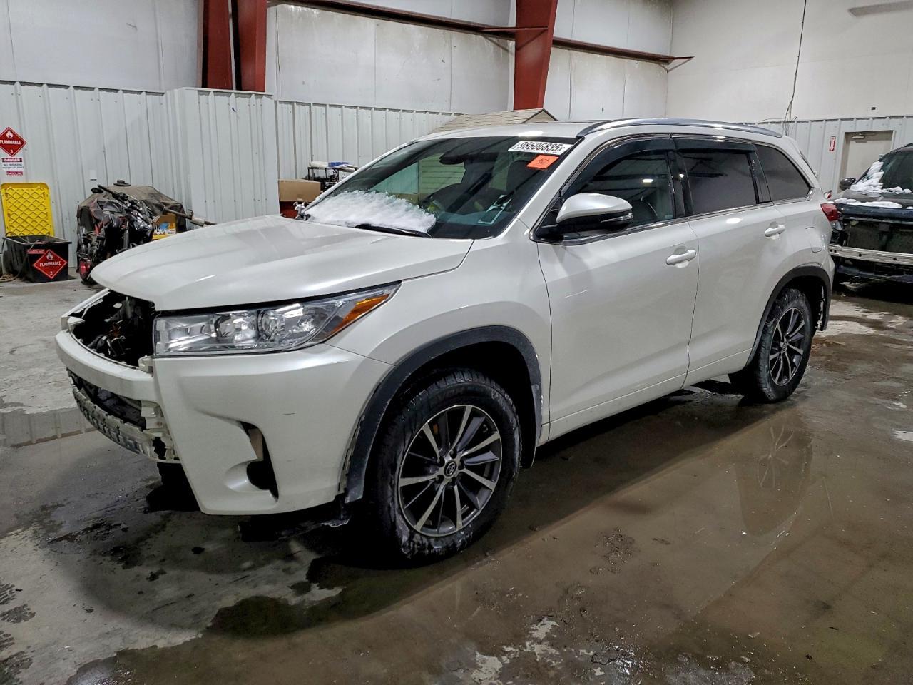 2018 TOYOTA HIGHLANDER