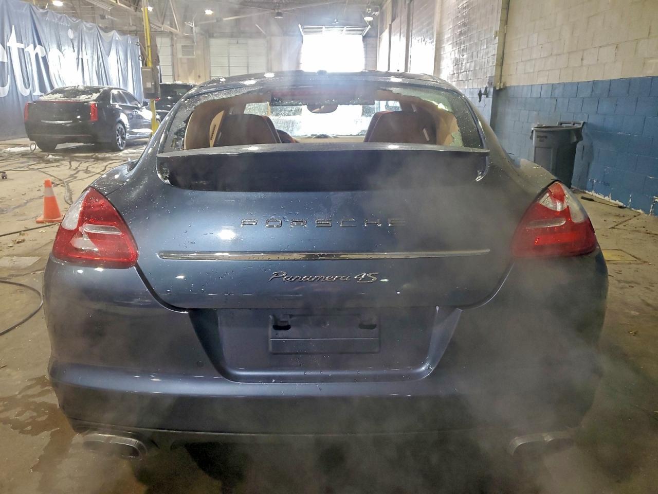 2010 PORSCHE Panamera