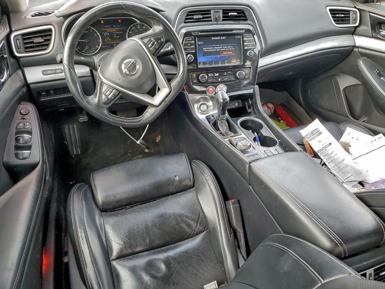 2017 NISSAN Maxima