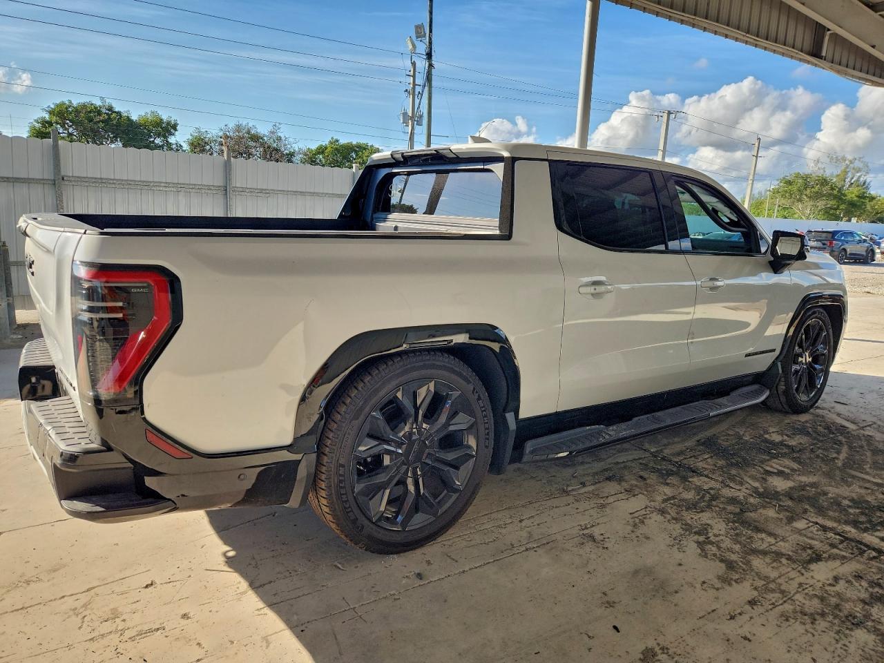 2025 GMC Sierra