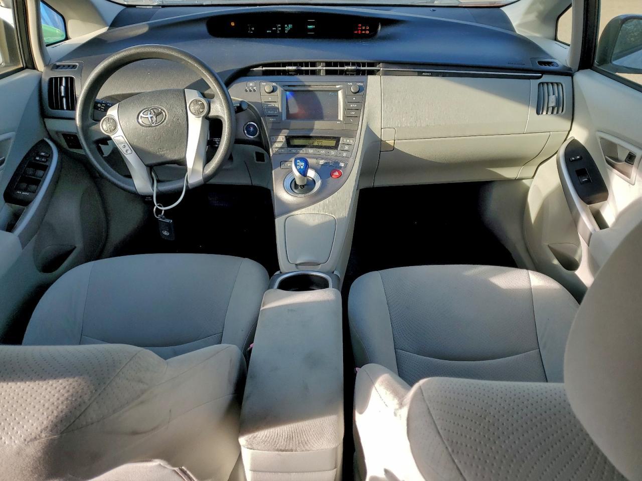 2012 TOYOTA PRIUS