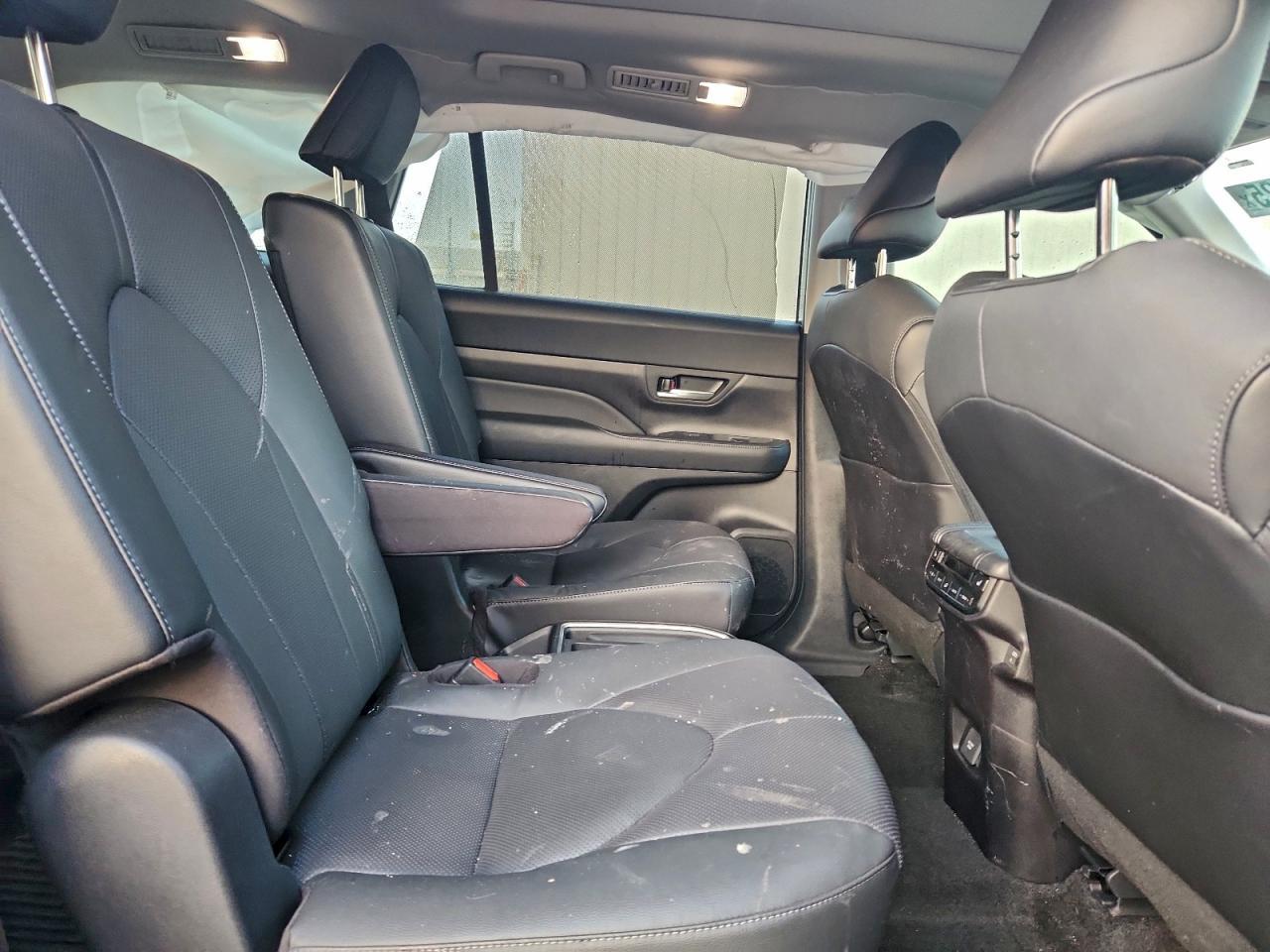 2025 TOYOTA HIGHLANDER
