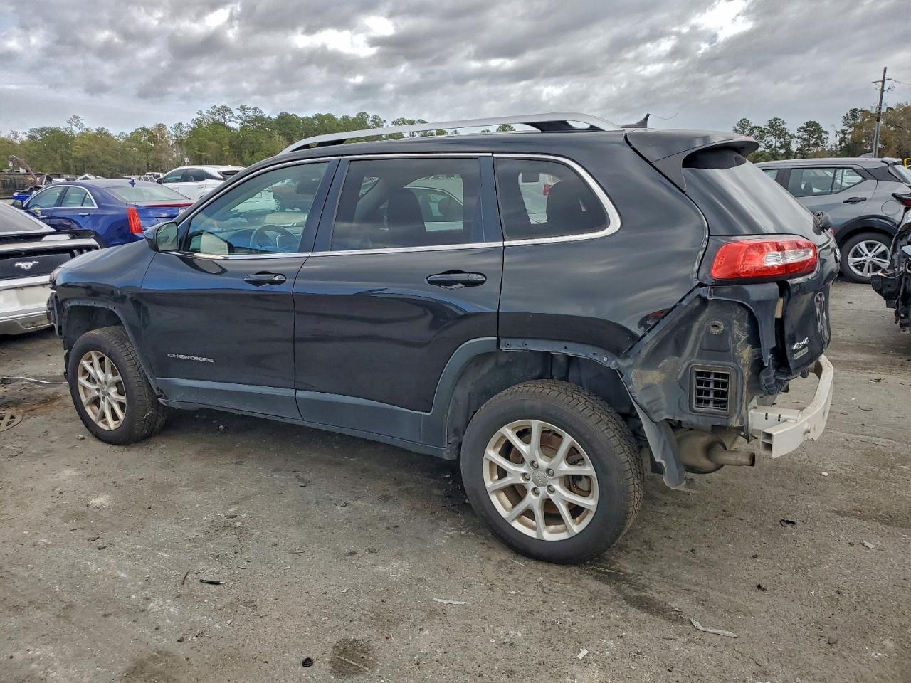 2015 JEEP CHEROKEE